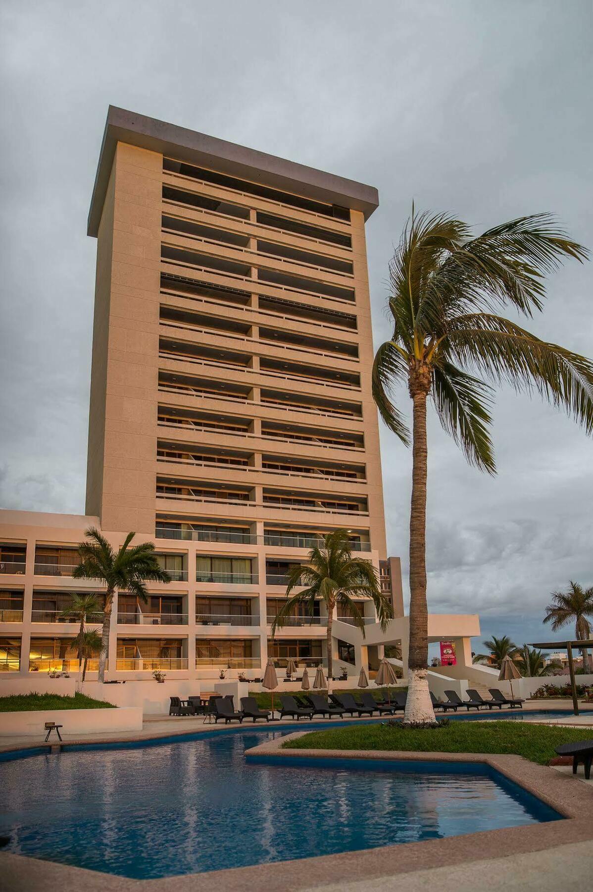 Ocean View Beach Hotel Mazatlan Exterior photo